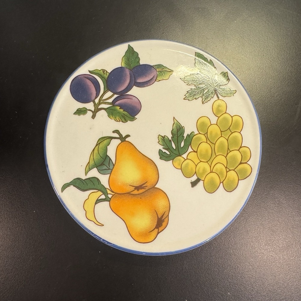Tabletops Unlimited Fruit Grapes Plums Pears Ceramic Round Trivet 6.5"